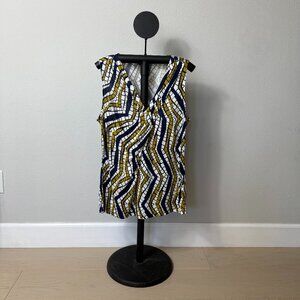 Banana Republic Factory White and Navy V-Neck Tank Top